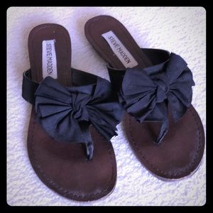 Steve Madden Bow Flip Flops - Size 6